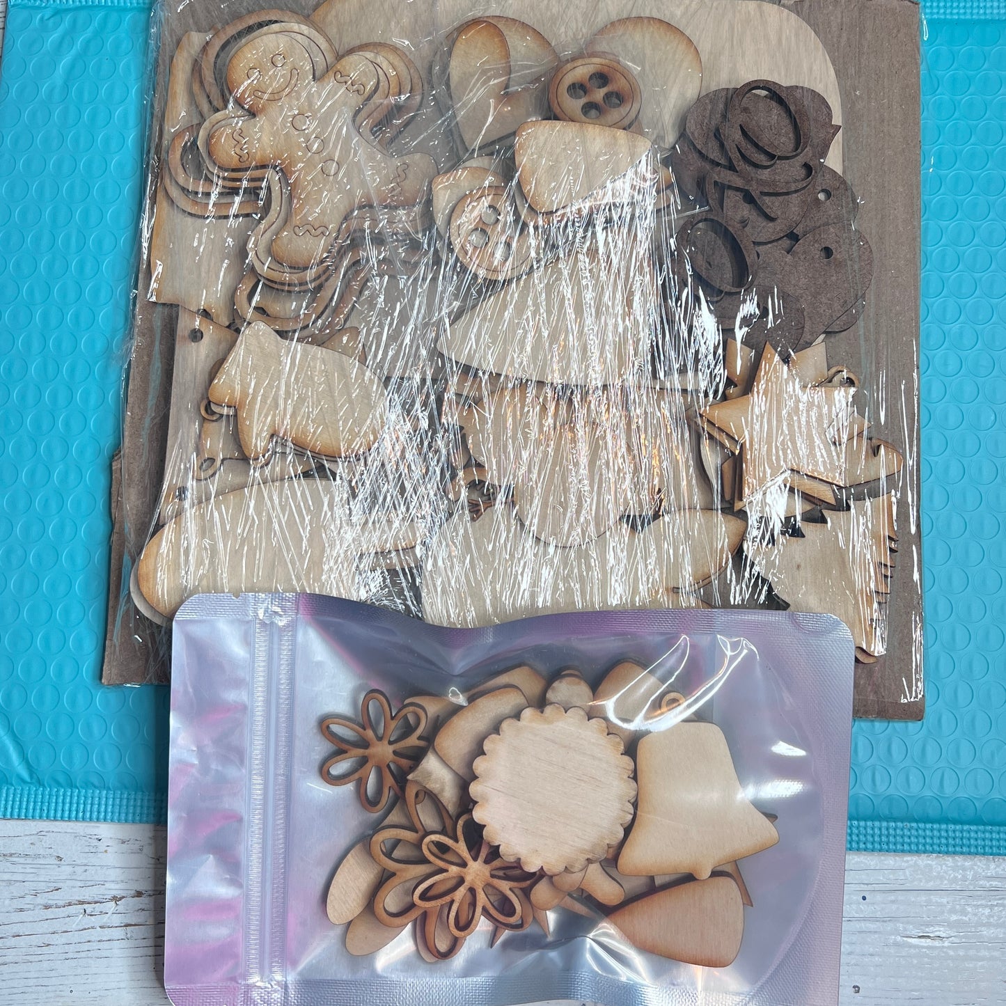Miscellaneous Lot of Seasonal & Crafting Wood Pieces - Free Shipping